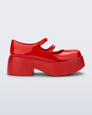 Product element, title Farah in Red
 price €96,00