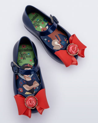 Product element, title Sweet Love Snow White in Metallic Blue/Red
 price €48,30