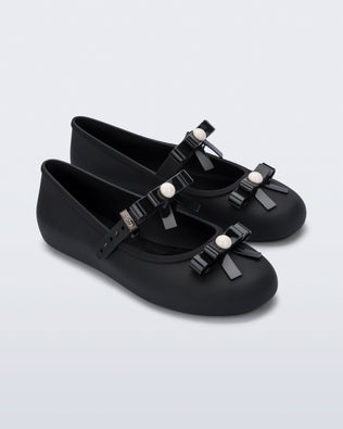 Product element, title Soft Ballerina Bow in Black
 price €62,30