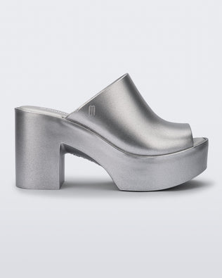 Product element, title Mule Hype in Light Silver
 price €77,40