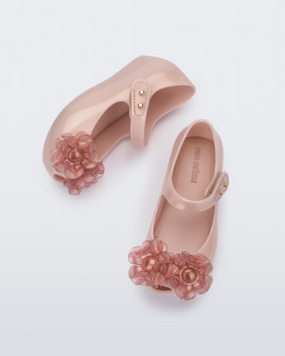 Product element, title Ultragirl Springtime in Pearly Pink
 price €45,50