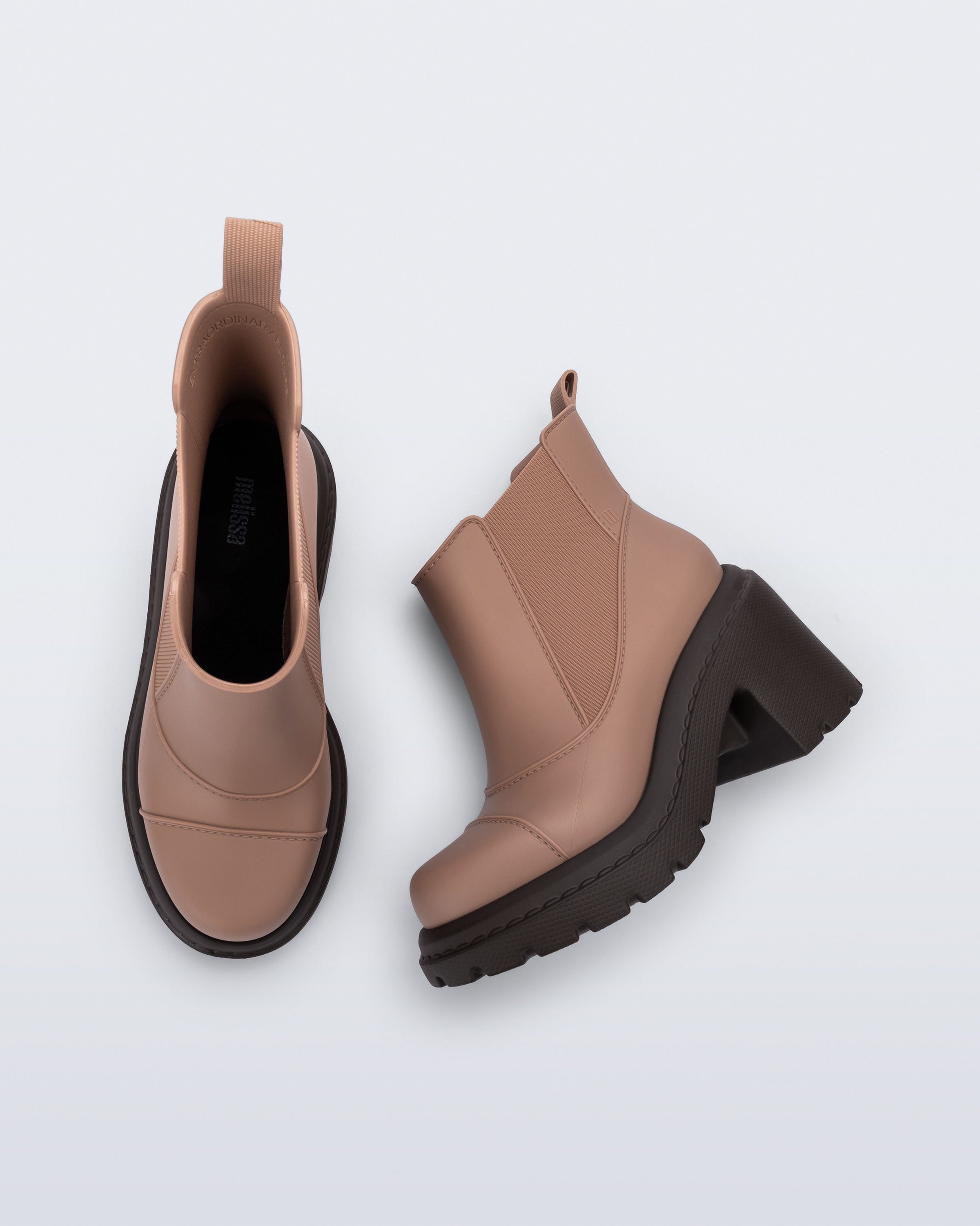 Spikes Boot in Beige | Melissa Shoes BE