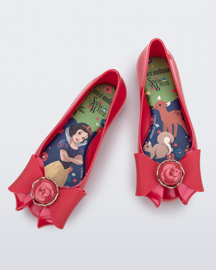 Product element, title Sweet Love Snow White in Red
 price €55,30