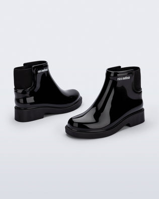 Product element, title Chelsea II in Black
 price €89,00