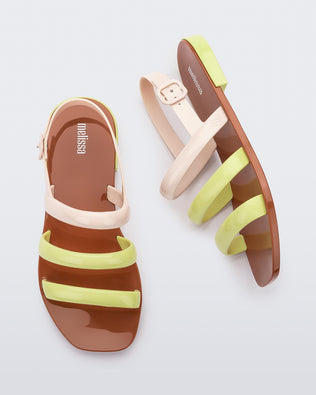 Product element, title Essential Wave in Brown/Yellow
 price €34,50