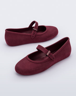 Product element, title Soft Ballerina Velvet in Red
 price €53,40