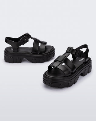 Product element, title Ella in Black
 price €119,00