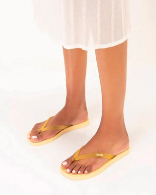 Product element, title Sun Long Beach in Yellow/Clear Yellow
 price €22,50