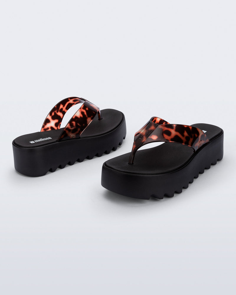 Thong Platform