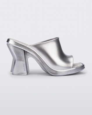 Product element, title Mule in Silver
 price €177,00