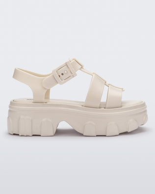 Product element, title Ella in Beige
 price €119,00