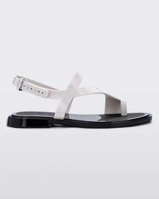 Product element, title Cassie in White
 price €41,40