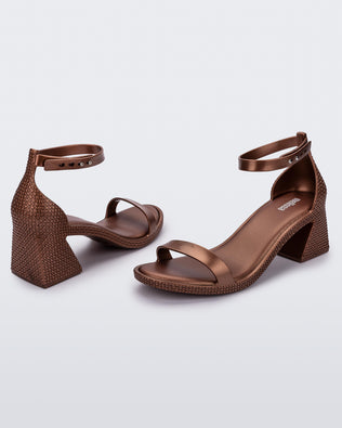 Product element, title Lux Heel in Metallic Copper
 price €71,40