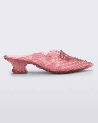 Product element, title Court Shoe in Pink
 price €124,50