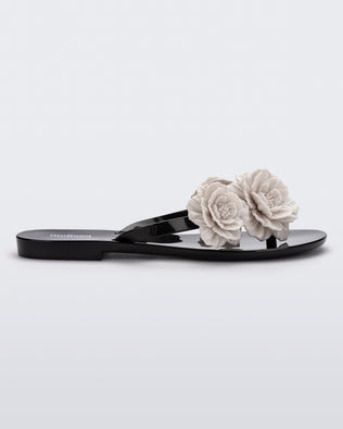 Product element, title Harmonic Springtime in Black/Beige
 price €45,50