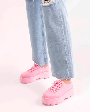 Product element, title Kick Off Sneaker in Solid Pink
 price €53,00