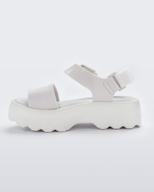 Product element, title Kick Off Sandal in White
 price €129,90